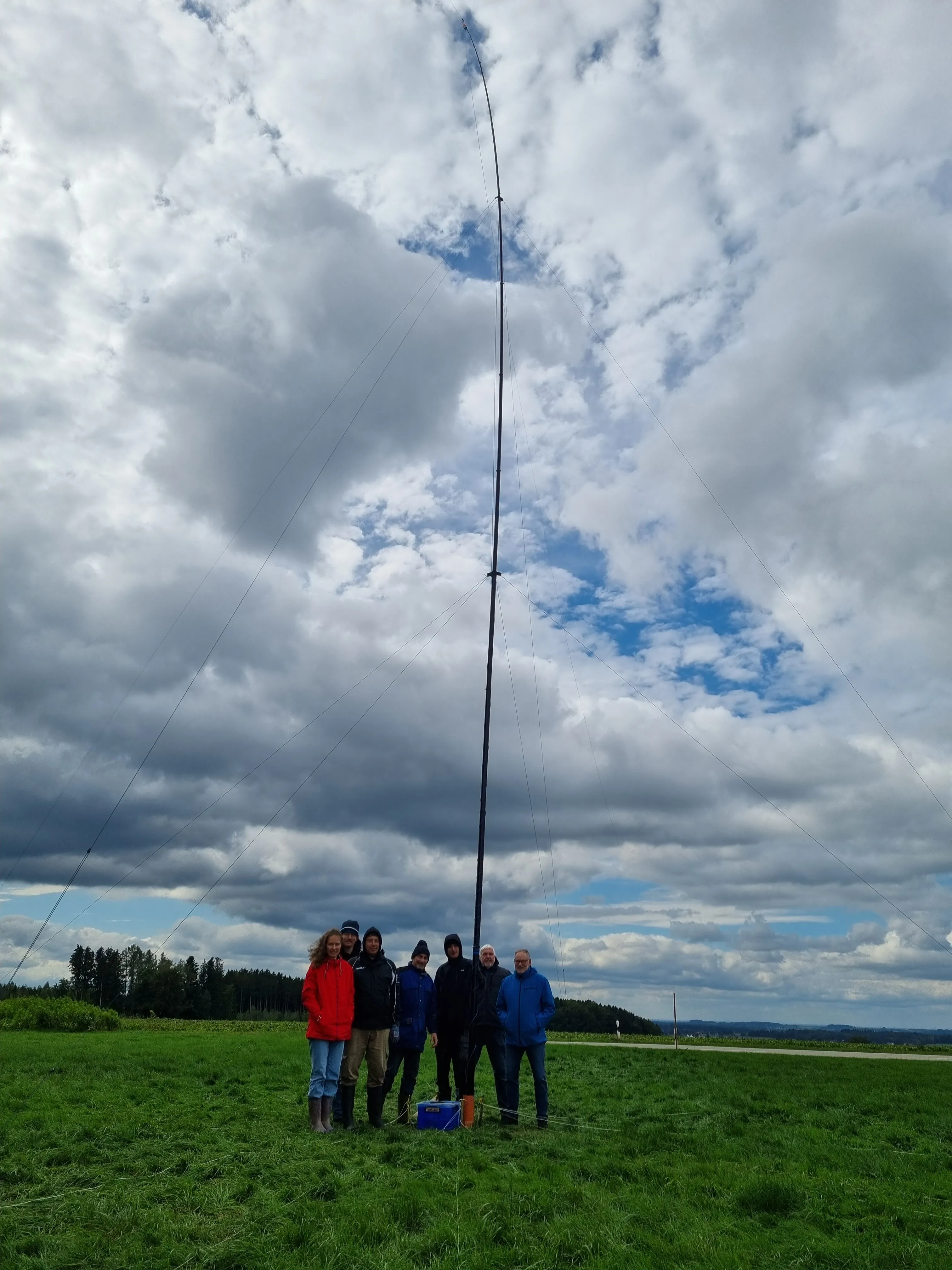 Team and helpers at the lowband vertical.jpg